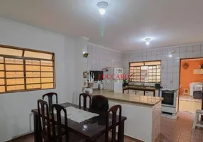 Foto 1 de Casa com 3 Quartos à venda, 225m² em Parque Continental II, Guarulhos