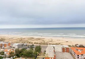 Foto 1 de Apartamento com 4 Quartos à venda, 240m² em Praia Grande, Torres