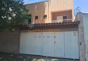 Foto 1 de Sobrado com 2 Quartos à venda, 151m² em Vila Alpina, Santo André