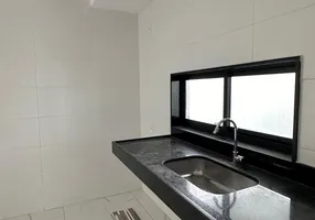 Foto 1 de Casa de Condomínio com 4 Quartos à venda, 140m² em Porto do Centro, Teresina
