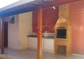 Foto 1 de Casa com 3 Quartos para alugar, 180m² em Jardim Maua II, Jaguariúna