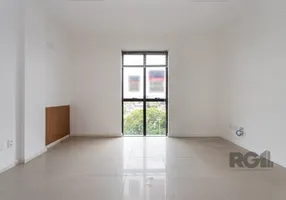 Foto 1 de Sala Comercial à venda, 36m² em São João, Porto Alegre