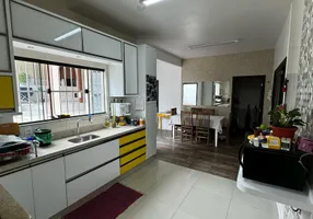 Foto 1 de Casa com 4 Quartos à venda, 202m² em Saco dos Limões, Florianópolis