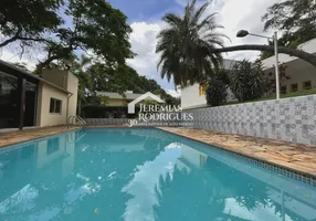 Foto 1 de Casa de Condomínio com 8 Quartos à venda, 500m² em Chácaras Catagua, Taubaté