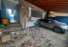 Foto 1 de Casa com 3 Quartos à venda, 144m² em Vila Romano, São Paulo