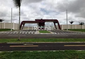 Foto 1 de Lote/Terreno à venda, 439m² em Gávea, Uberlândia