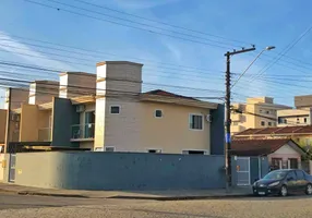 Foto 1 de Sobrado com 3 Quartos à venda, 106m² em Comasa, Joinville