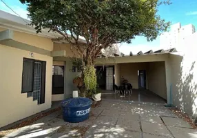 Foto 1 de Casa com 4 Quartos à venda, 268m² em Jardim Goiás, Goiânia