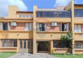 Foto 1 de Casa de Condomínio com 3 Quartos à venda, 118m² em Medianeira, Porto Alegre