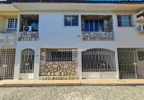 Foto 1 de Casa com 3 Quartos para alugar, 108m² em Várzea, Recife
