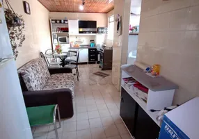 Foto 1 de Apartamento com 2 Quartos à venda, 51m² em Três Vendas, Pelotas