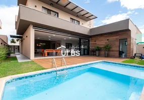 Foto 1 de Casa de Condomínio com 3 Quartos à venda, 302m² em Residencial Goiânia Golfe Clube, Goiânia