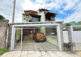 Foto 1 de Sobrado com 4 Quartos à venda, 218m² em Ipanema, Porto Alegre
