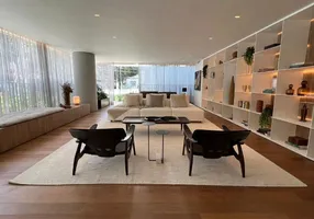 Foto 1 de Apartamento com 3 Quartos à venda, 317m² em Moema, São Paulo