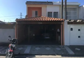 Foto 1 de Casa com 3 Quartos à venda, 170m² em Vila Amorim, Suzano