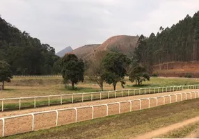 Foto 1 de Fazenda/Sítio com 10 Quartos à venda, 120000m² em Serra, Teresópolis