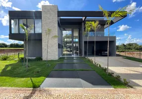 Foto 1 de Casa de Condomínio com 5 Quartos à venda, 580m² em Residencial Vitoria I, Lagoa Santa