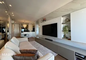 Foto 1 de Apartamento com 2 Quartos à venda, 75m² em Centro, Florianópolis