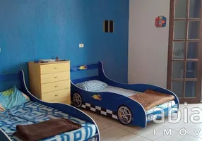 Foto 1 de Sobrado com 4 Quartos à venda, 275m² em Santa Maria, Osasco