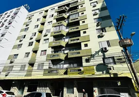 Foto 1 de Apartamento com 2 Quartos à venda, 70m² em Comerciario, Criciúma