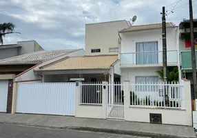 Foto 1 de Sobrado com 3 Quartos à venda, 140m² em Ana Maria, Criciúma