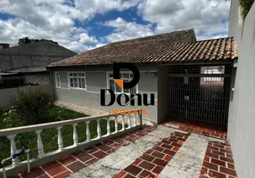 Foto 1 de Casa com 3 Quartos para alugar, 170m² em Tingui, Curitiba