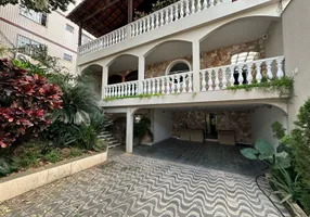 Foto 1 de Casa com 3 Quartos à venda, 320m² em Santa Rosa, Belo Horizonte