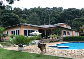 Foto 1 de Fazenda/Sítio com 5 Quartos à venda, 180m² em Cuiaba, Petrópolis
