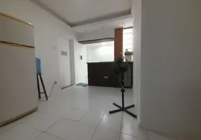 Foto 1 de Apartamento com 2 Quartos à venda, 58m² em Copacabana, Rio de Janeiro