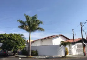 Foto 1 de Casa com 4 Quartos à venda, 199m² em Jardim Acapulco, São Carlos