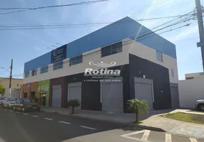 Foto 1 de Sala Comercial para alugar, 21m² em Custódio Pereira, Uberlândia