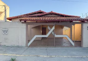 Foto 1 de Casa com 3 Quartos para alugar, 200m² em Vila Regina, Goiânia