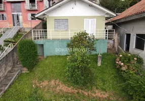 Foto 1 de Casa com 2 Quartos à venda, 82m² em Vila Abernessia, Campos do Jordão