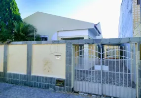 Foto 1 de Casa com 3 Quartos à venda, 121m² em Suíssa, Aracaju