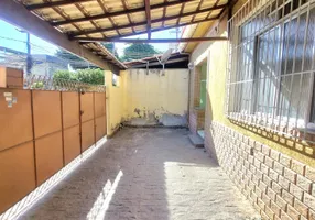 Foto 1 de Casa com 2 Quartos à venda, 150m² em Marechal Hermes, Rio de Janeiro