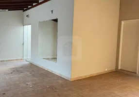 Foto 1 de Casa com 3 Quartos à venda, 70m² em Granada, Uberlândia