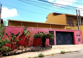 Foto 1 de Casa com 3 Quartos para venda ou aluguel, 326m² em Jardim das Paineiras, Campinas