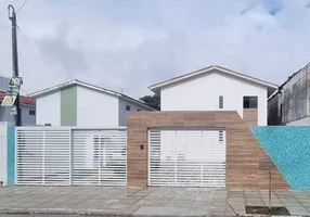 Foto 1 de Casa com 2 Quartos à venda, 56m² em Cordeiro, Recife