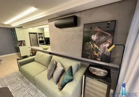 Foto 1 de Apartamento com 2 Quartos à venda, 96m² em Estados, Balneário Camboriú