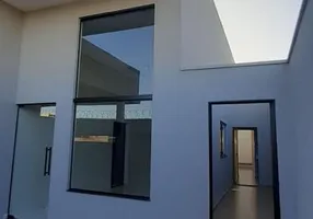 Foto 1 de Casa com 3 Quartos à venda, 120m² em Laranjeiras, Uberlândia