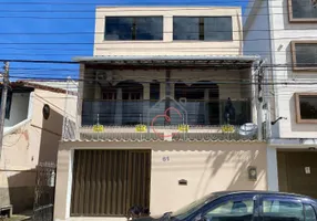 Foto 1 de Casa com 3 Quartos à venda, 198m² em Cajueiros, Macaé