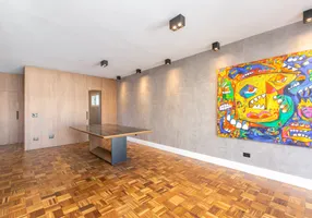 Foto 1 de Apartamento com 4 Quartos à venda, 181m² em Centro, Curitiba