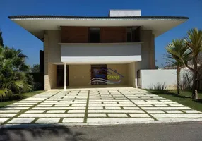 Foto 1 de Casa de Condomínio com 4 Quartos para venda ou aluguel, 460m² em Granja Viana, Carapicuíba