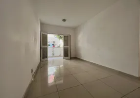 Foto 1 de Apartamento com 3 Quartos à venda, 76m² em Frei Serafim, Teresina