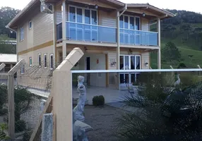 Foto 1 de Casa com 4 Quartos à venda, 140m² em Rancho de Tábuas, Angelina