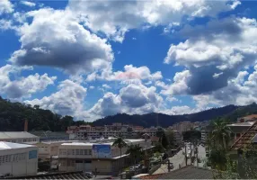 Foto 1 de Sobrado com 3 Quartos à venda, 128m² em Centro, Nova Friburgo