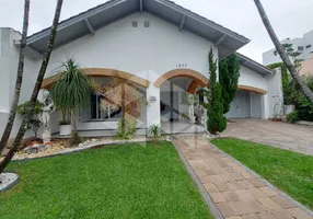Foto 1 de Casa com 4 Quartos para alugar, 296m² em Centro, Santa Cruz do Sul