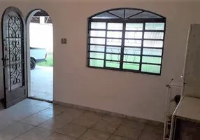 Foto 1 de Casa com 2 Quartos à venda, 250m² em Areao, Taubaté