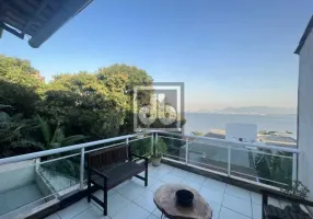 Foto 1 de Casa com 4 Quartos à venda, 350m² em Jardim Guanabara, Rio de Janeiro