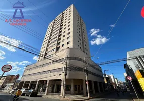 Foto 1 de Apartamento com 3 Quartos à venda, 170m² em Centro, Montes Claros